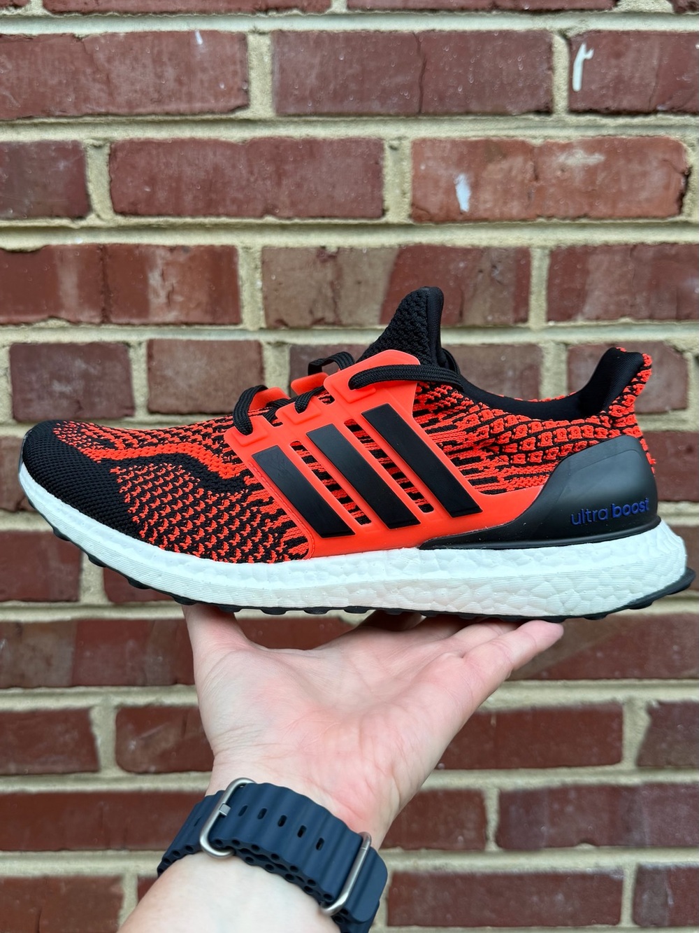 Adidas Ultraboost 5.0 DNA, M: Sz 9, 9.5, and 10. GX8965 - NWT/NWB